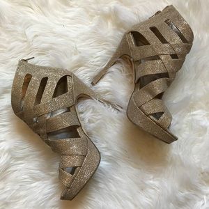 Mix No. 6 size 9 heels
